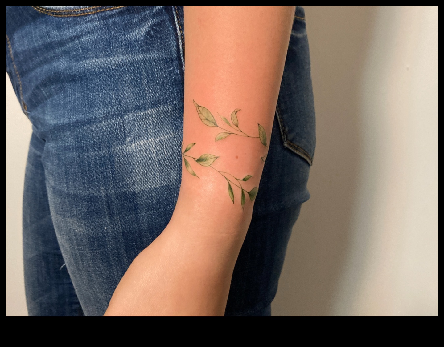 Το Simplicity Speaks: Αποκαλύπτοντας την κομψότητα της μινιμαλιστικής τέχνης μελανιού