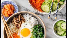 Bibimbap Bliss: Ανακαλύψτε τη μαεστρία των κορεατικών δημιουργιών με μπολ ρυζιού