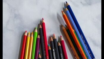 Θολώνοντας τα όρια: Εξερευνώντας την απαλότητα στην τέχνη με μολύβι ακουαρέλας