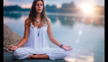 Αρμονία Μέσα: Αγκαλιάζοντας την Ουσία του Διαλογισμού